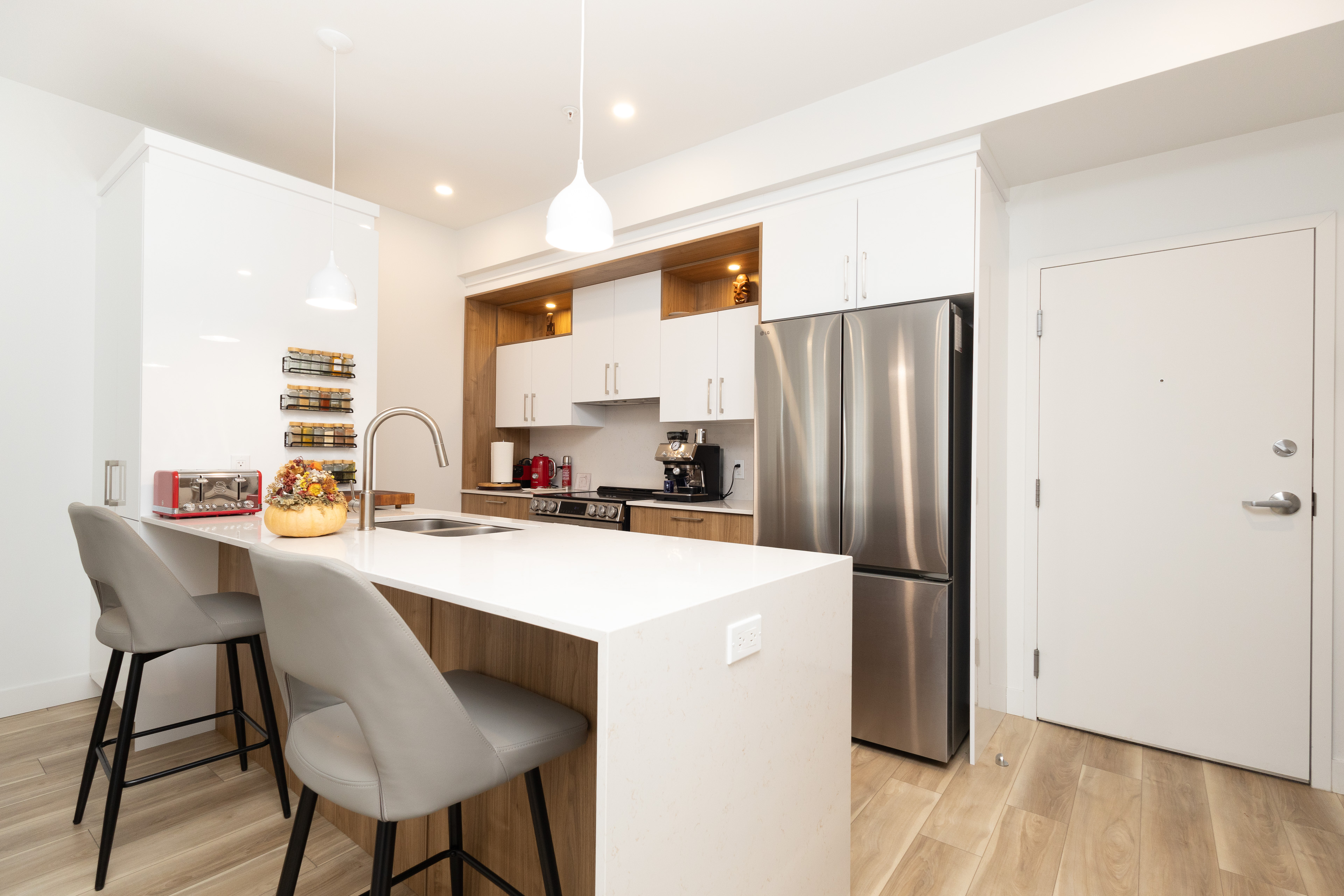 20 Bryant — photo 1